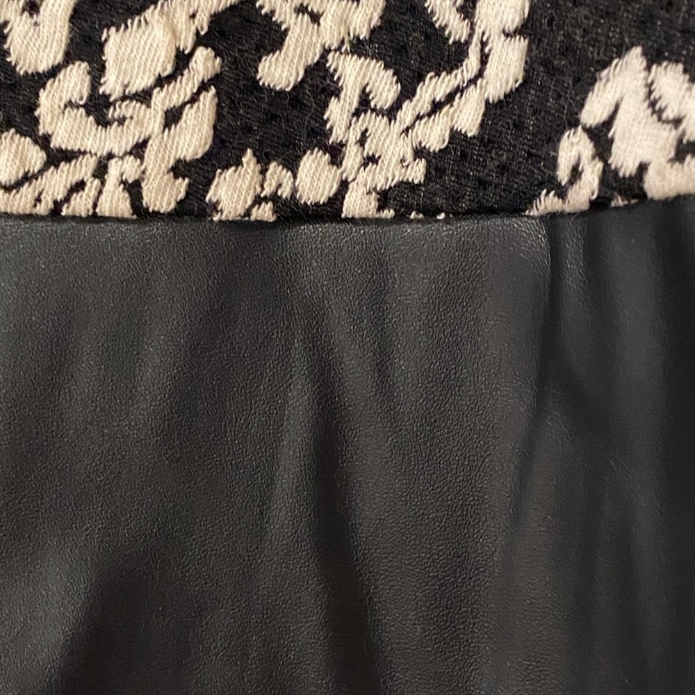 Dress - Picture 3 of 5